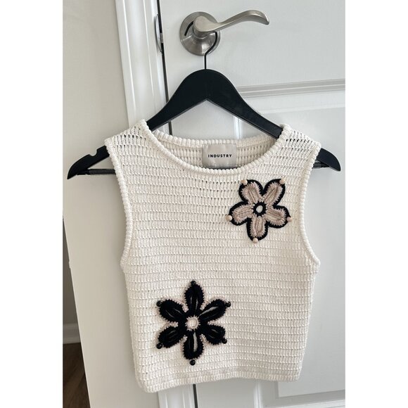 Industry Knit Floral Vest Sleeveless Top in Honest Ivory/Black Sand Size Small - Picture 2 of 6